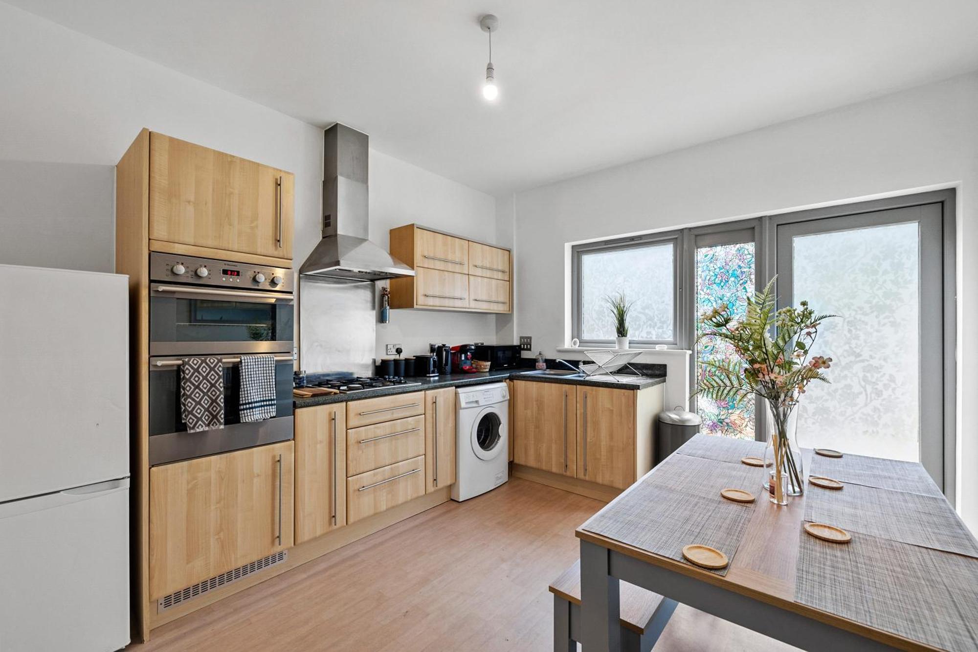 Casa vacanze Spacious House By Quay - Sleeps 7 - Free Parking *